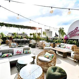 Zoo Hotel