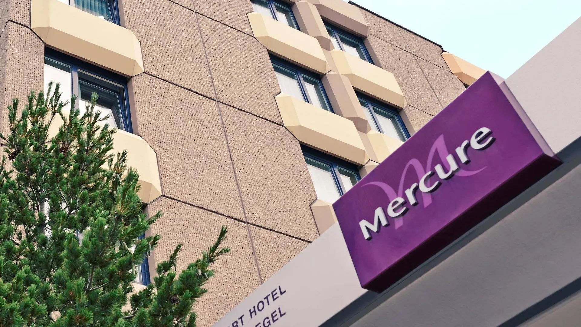****  Mercure Airport Hotel Berlin Tegel Německo